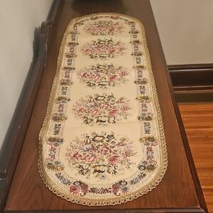 Elegant Floral Table Runner